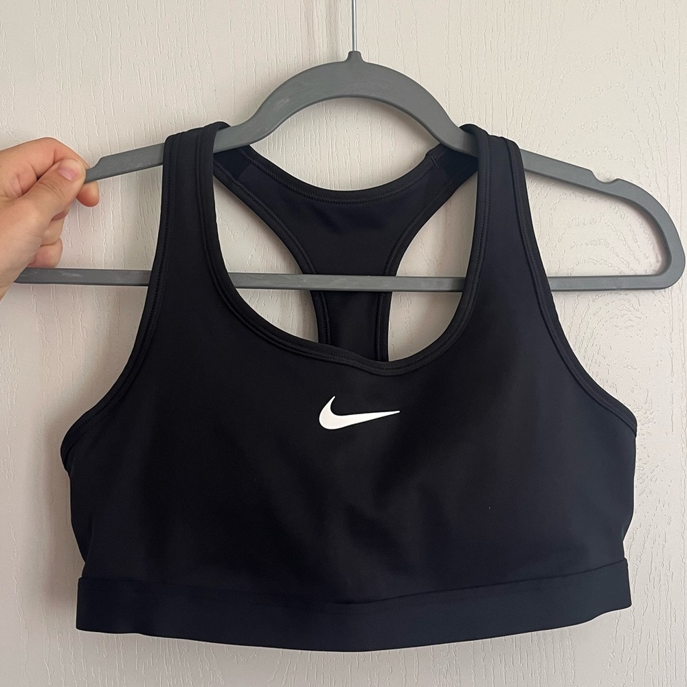 Nike Swoosh Sports Bra